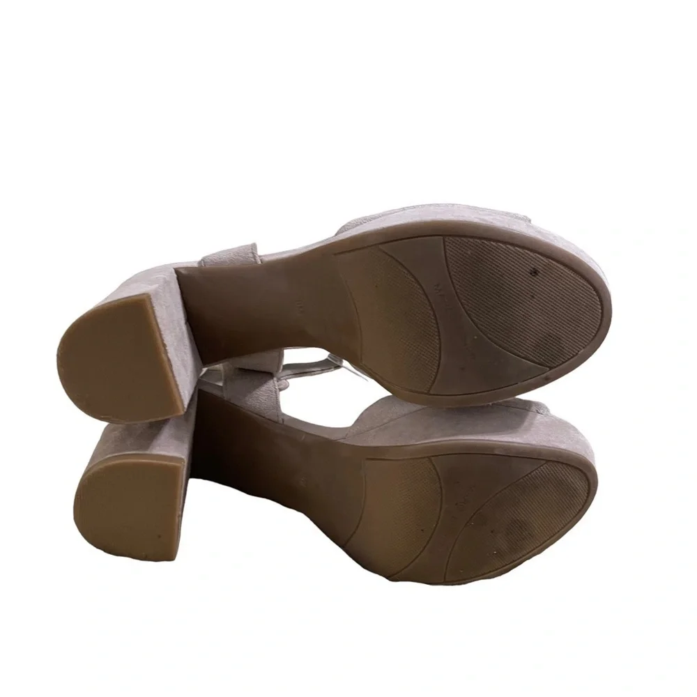 MARC Fisher Suede Taupe Platform Sandals Size 8